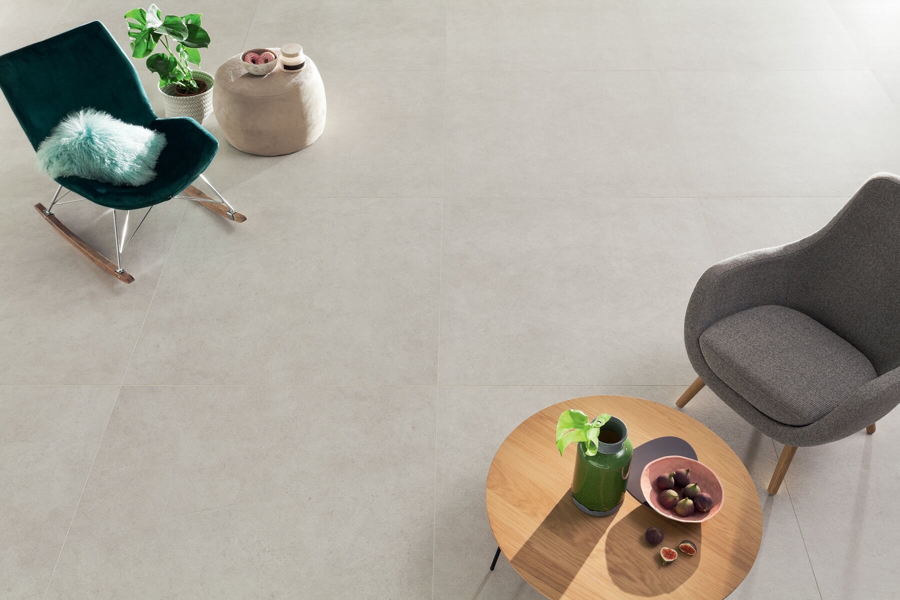 Jemná kamenná štruktúra dlažby Aurel grey.